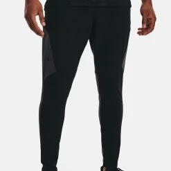 Under Armour UNSTOPPABLE - Spodnie Treningowe - Black