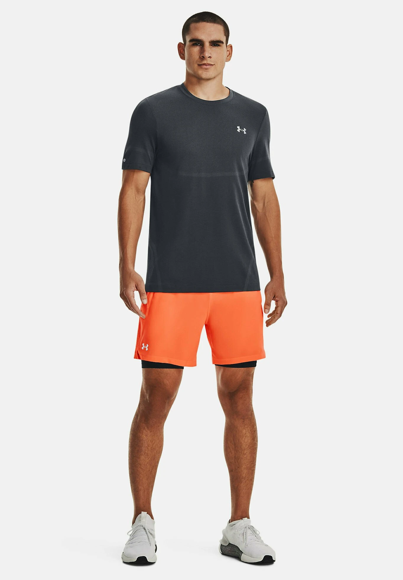 Under Armour VANISH - Krótkie Spodenki Sportowe - Orange Blast 2 Under Armour VANISH - Krótkie Spodenki Sportowe - Orange Blast - obrazek 2