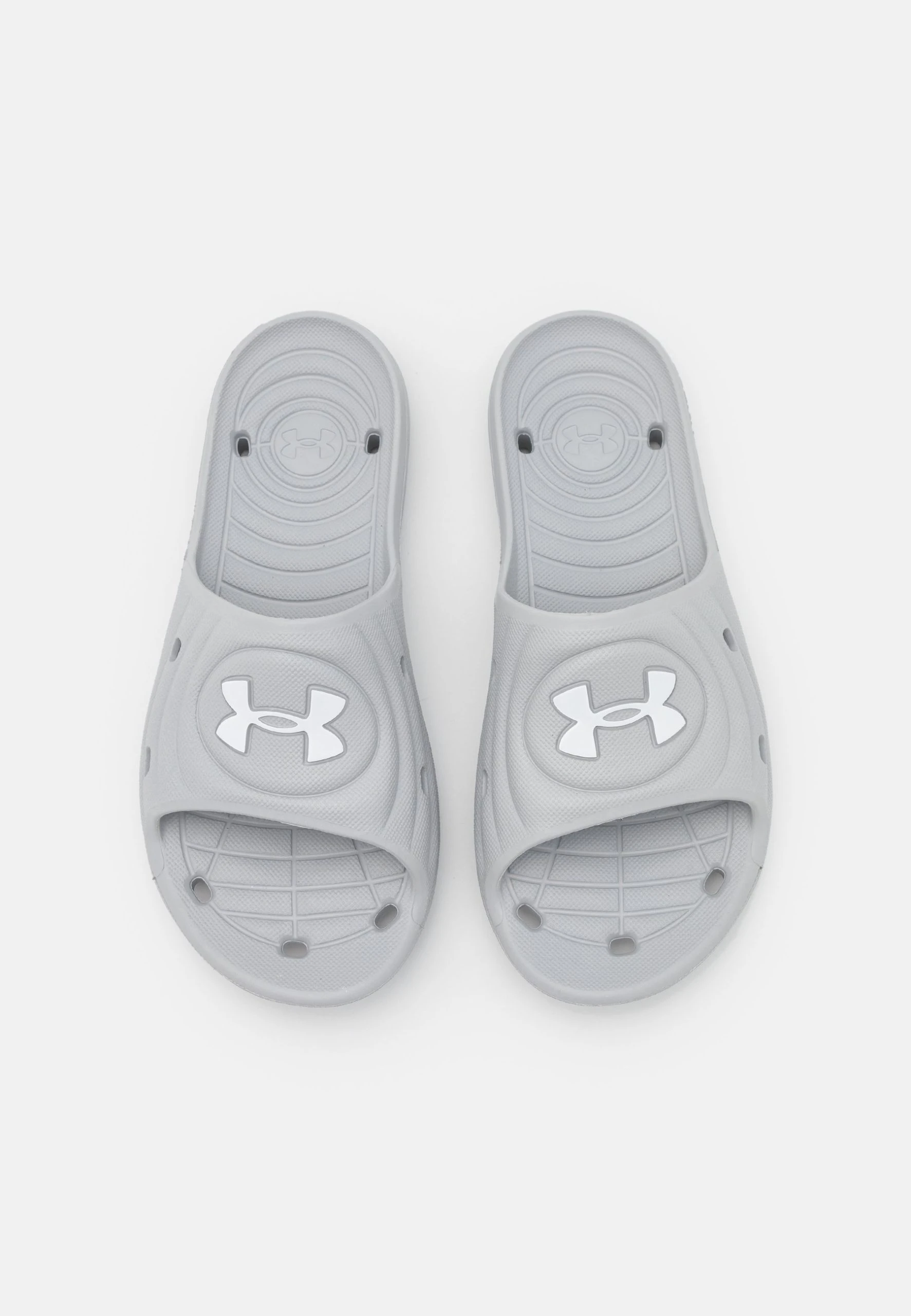 LOCKER IV - Sandały kąpielowe - grey Under Armour LOCKER IV - Sandały Kąpielowe - Grey -Under Armour shop 0817c7479e1849f2b595aa6914a8cc6c scaled