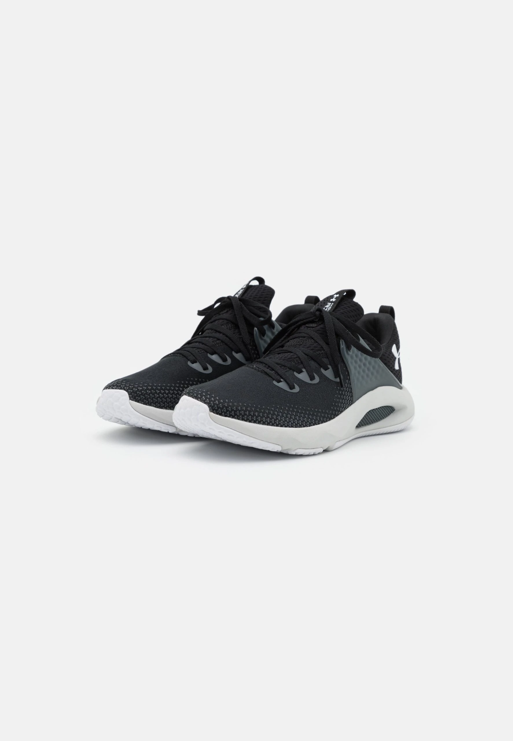 RISE - Obuwie treningowe - black Under Armour RISE - Obuwie Treningowe - Black -Under Armour shop 0addec46b99341a9a83355f8ed3a4510 scaled