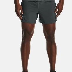 Under Armour LAUNCH - Krótkie Spodenki Sportowe - Pitch Gray (012)