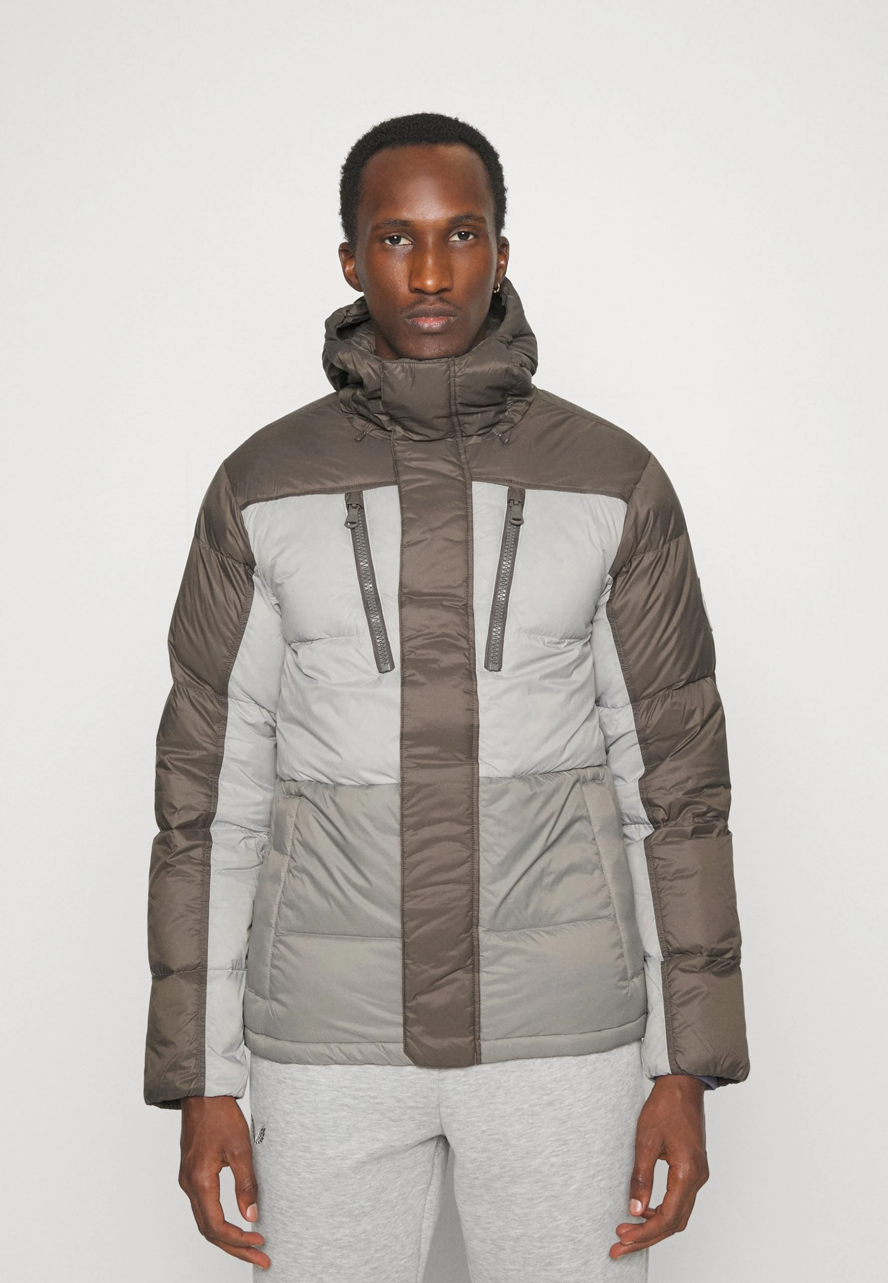 BLOCKED - Kurtka sportowa - fresh clay/pewter Under Armour BLOCKED - Kurtka Sportowa - Fresh Clay/pewter -Under Armour shop 104111746d914a44a3dc1ac97fd5df67 scaled