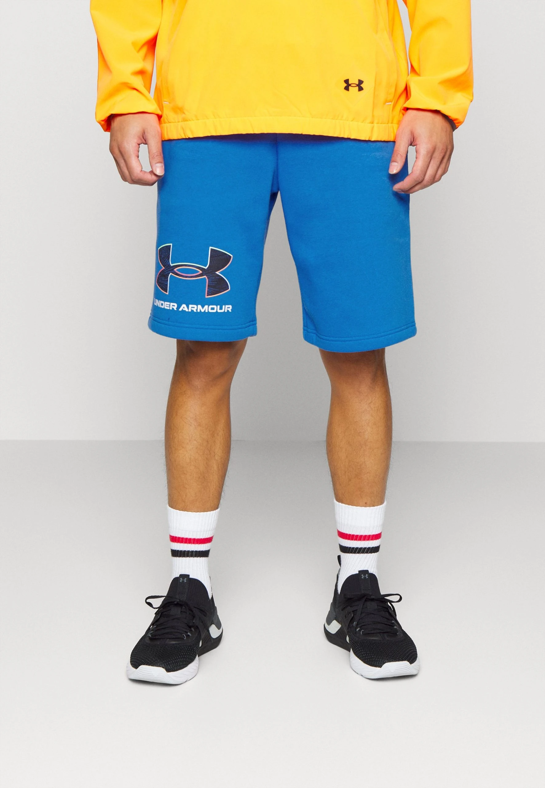RIVAL GRAPHIC SHORT - Krótkie spodenki sportowe - victory blue/white Under Armour RIVAL GRAPHIC SHORT - Krótkie Spodenki Sportowe - Victory Blue/white -Under Armour shop 10e3d32a063e40c5bebb919f957a33bb scaled
