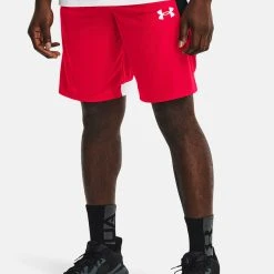 Under Armour BASELINE 10IN - Krótkie Spodenki Sportowe - Red
