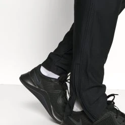 Under Armour Spodnie Treningowe - Black 9 Under Armour Spodnie Treningowe - Black -Under Armour shop 15912019b68b4890909f827a6e08a387 scaled