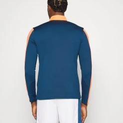 Under Armour CHALLENGER MIDLAYER - Bluzka Z Długim Rękawem - Blue, Red, White -Under Armour shop 1cfee783172845aea9eac6d1d0c4c1c8 scaled