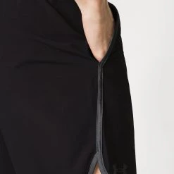 Under Armour HIIT SHORTS - Krótkie Spodenki Sportowe - Black/pitch Gray -Under Armour shop 1dd6603c06234648a999bf79cd7fc59d scaled