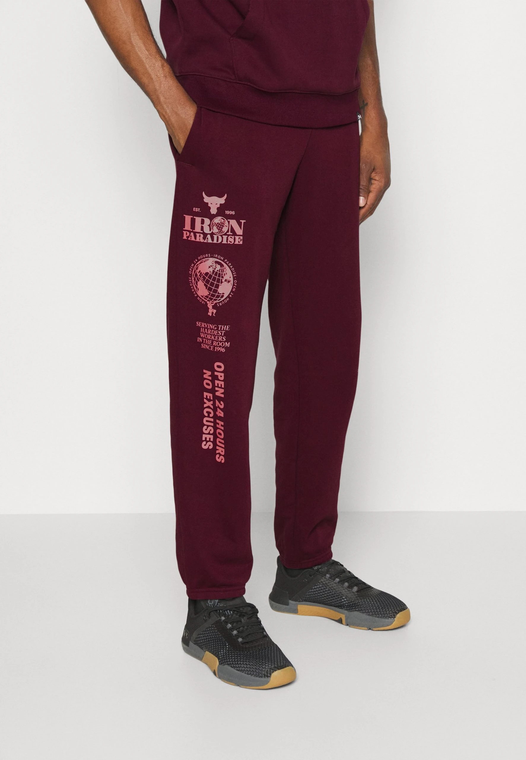 TERRY - Spodnie treningowe - dark maroon/deco rose Under Armour TERRY - Spodnie Treningowe - Dark Maroon/deco Rose -Under Armour shop 1eaacf40630849bbbff31321263a1465 scaled