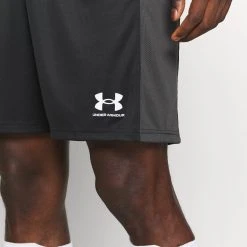 Under Armour CHALLENGER - Krótkie Spodenki Sportowe - Black/white 7 Under Armour CHALLENGER - Krótkie Spodenki Sportowe - Black/white -Under Armour shop 24f2058328fa41a1a06b2763fc2fd633 scaled