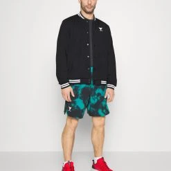 Under Armour VARSITY JACKET - Kurtka Outdoor - Black/white/white 2 Under Armour VARSITY JACKET - Kurtka Outdoor - Black/white/white -Under Armour shop 2dc17138e7064a97a5c22c34c8fa2d69 scaled