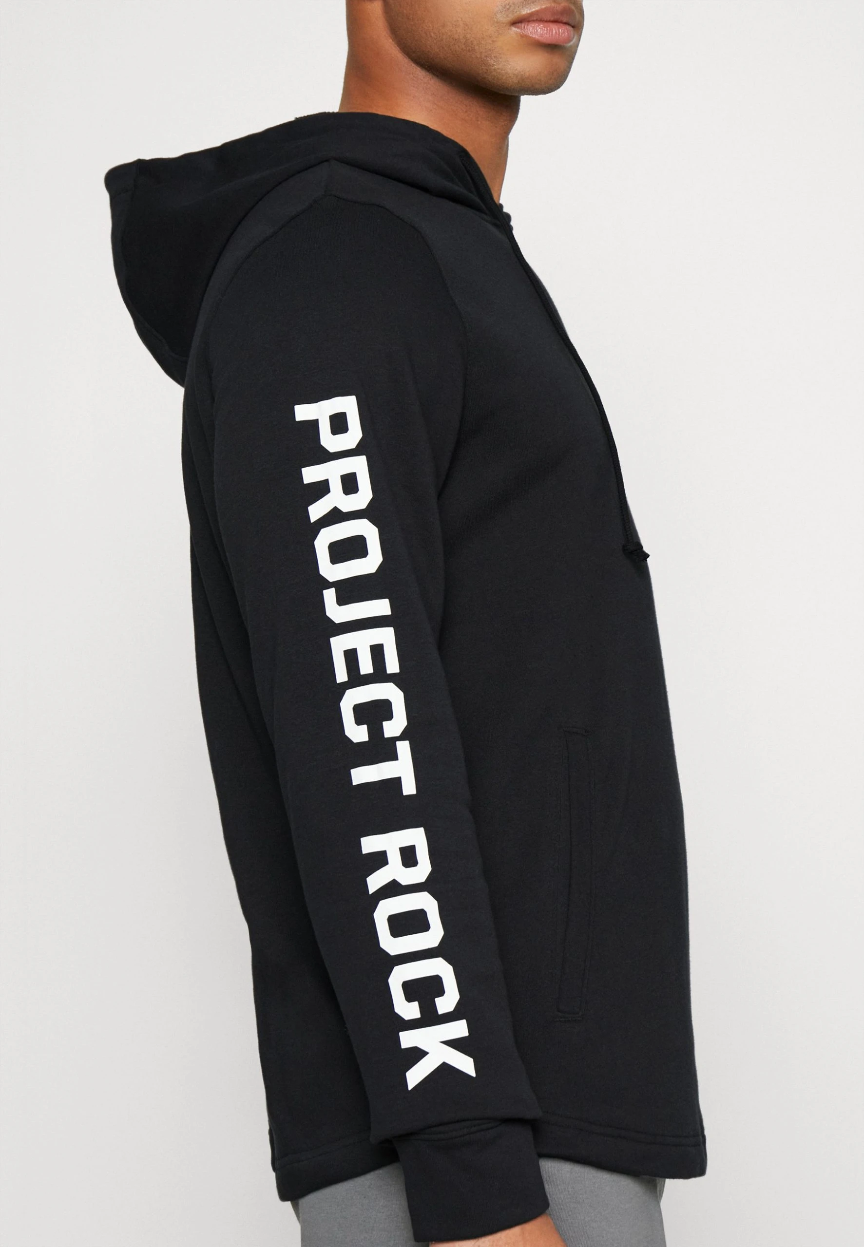 Bluza - black/white Under Armour Bluza - Black/white -Under Armour shop 2ddcbe434e194ef8b74fa209b256e570 scaled