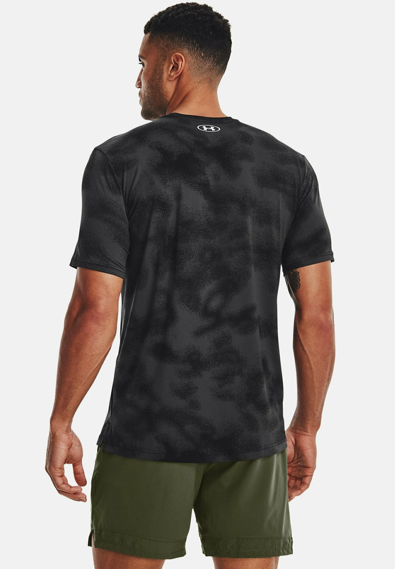 Short Sleeves UA Rush Energy Print SS - Koszulka sportowa - black Under Armour Short Sleeves UA Rush Energy Print SS - Koszulka Sportowa - Black -Under Armour shop 313921fc4e984145a1cca96a7349ed52