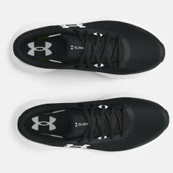 Under Armour VISUAL CUSHIONING UA BGS SURGE - Obuwie Do Biegania Treningowe - Black -Under Armour shop 419da5c54f034f3496d5caa23c703e82