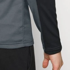 Under Armour CHALLENGER MIDLAYER - Bluzka Z Długim Rękawem - Pitch Gray/black 13 Under Armour CHALLENGER MIDLAYER - Bluzka Z Długim Rękawem - Pitch Gray/black -Under Armour shop 4300a0c8933e446e8e408fcb0252c05d scaled