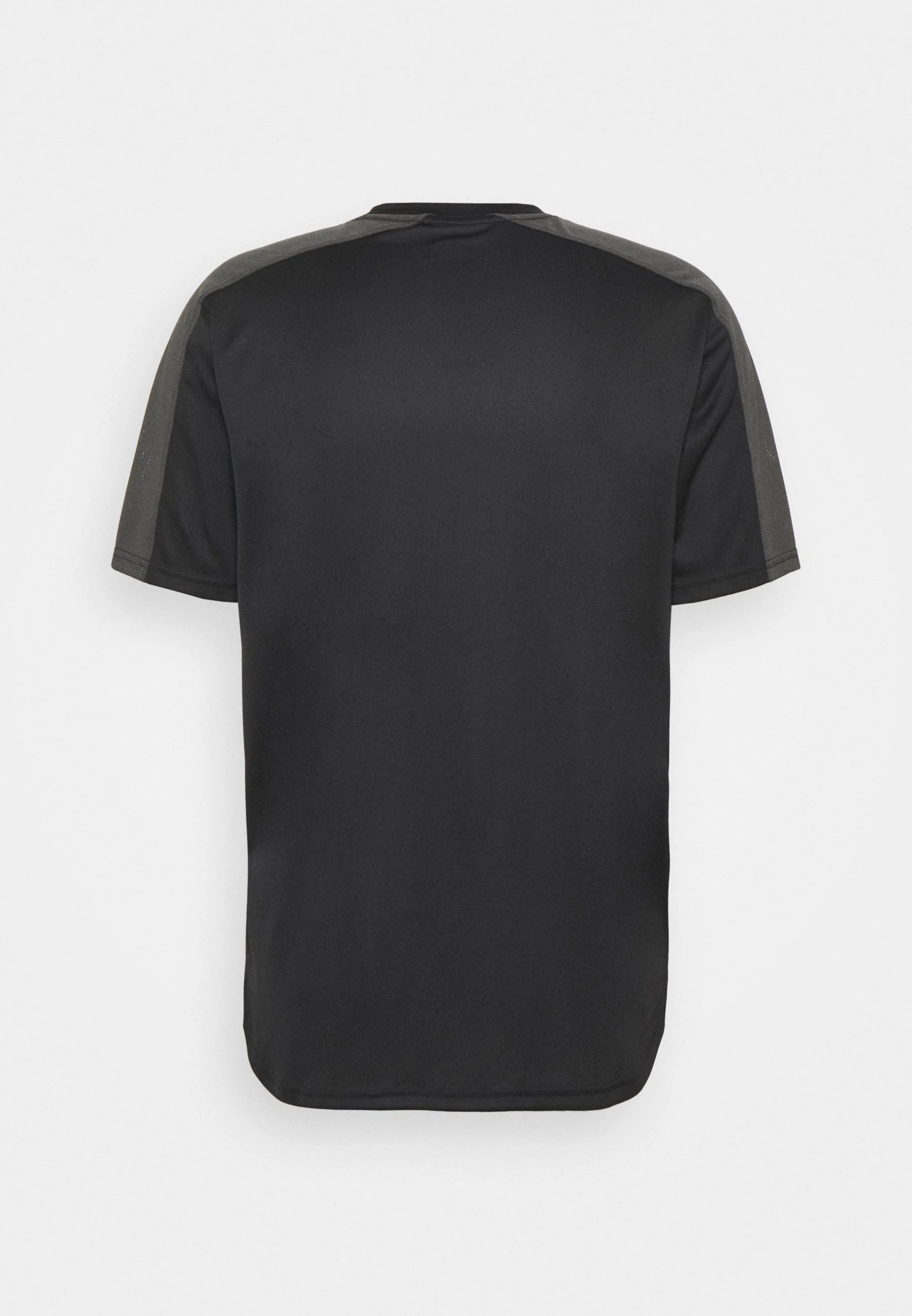 Under Armour CHALLENGER TRAINING - T-shirt Z Nadrukiem - Black/white 1 Under Armour CHALLENGER TRAINING - T-shirt Z Nadrukiem - Black/white