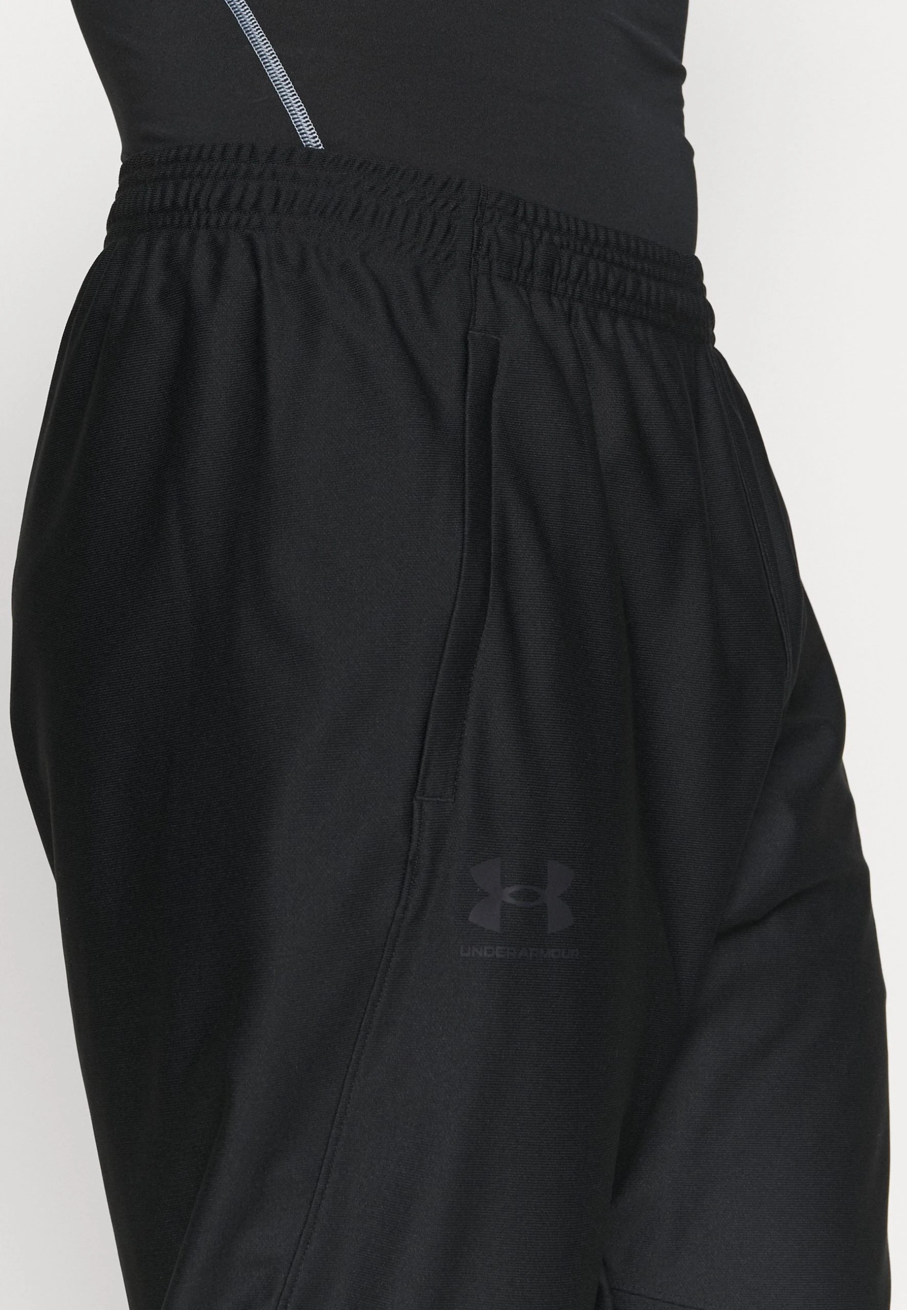 Under Armour Spodnie Treningowe - Black 6 Under Armour Spodnie Treningowe - Black - obrazek 6