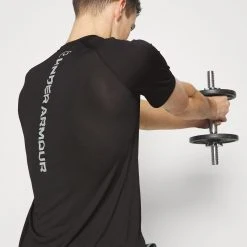 Under Armour TECH REFLECTIVE - Koszulka Sportowa - Black -Under Armour shop 48b6bd263b144f1d81e62ae38f6f996a scaled