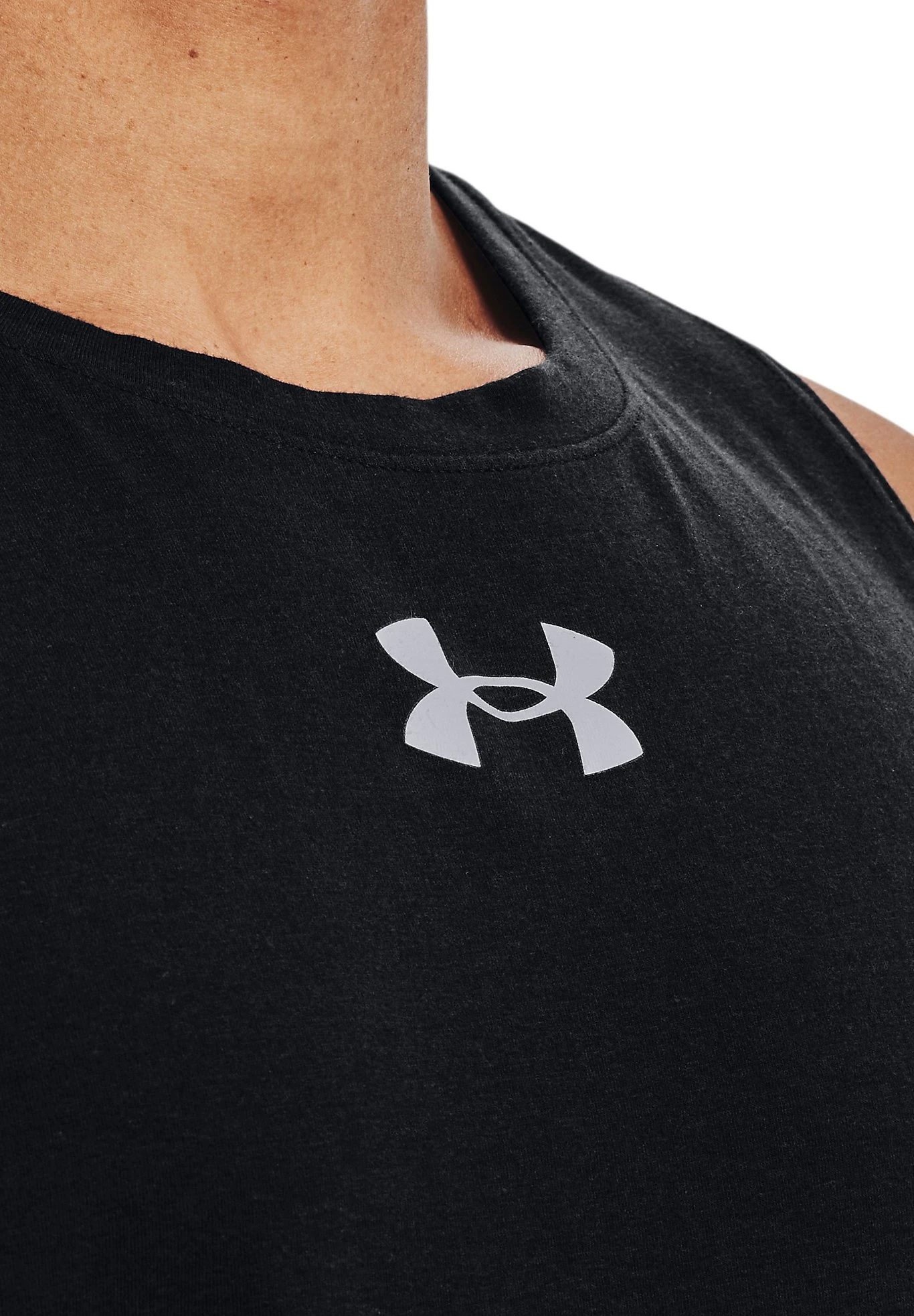 BASELINE TANK - Top - black Under Armour BASELINE TANK - Top - Black -Under Armour shop 4cfe7c6c85114114806275bb9d22d87a