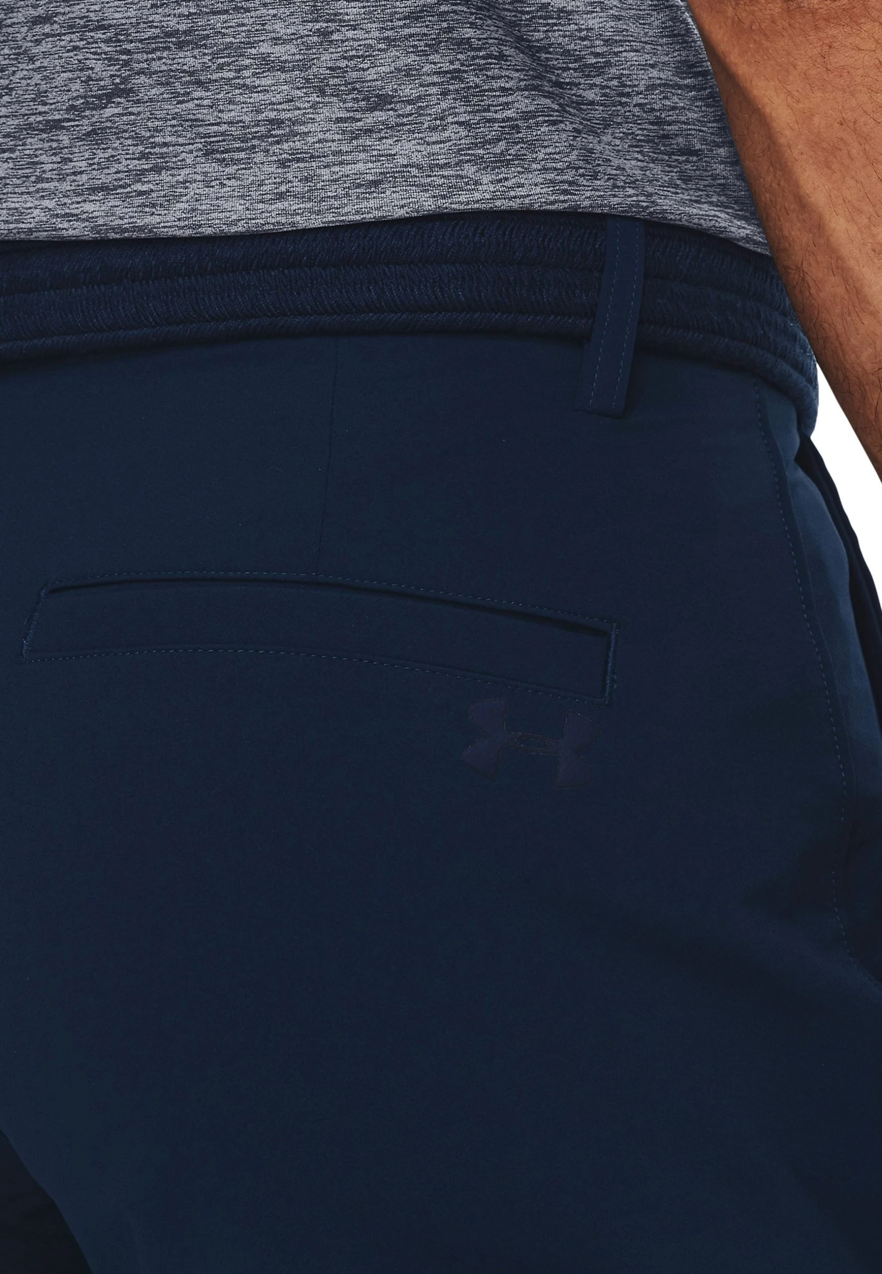 UA TECH - Spodnie materiałowe - academy Under Armour UA TECH - Spodnie Materiałowe - Academy -Under Armour shop 4d6b67ced9e94a11bc9d1a898e59dfa6 scaled