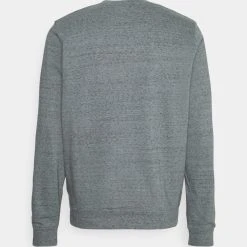 Under Armour RIVAL CREW - Bluza - Pitch Gray Full Heather -Under Armour shop 4ddea137ffae455b9593e5450d9859f3 scaled