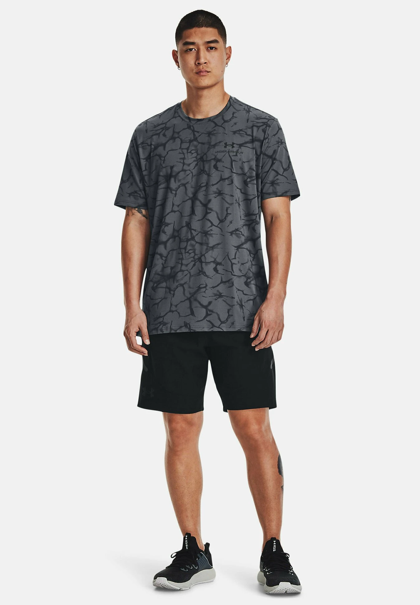 Short Sleeves UA Rush Energy Print SS - Koszulka sportowa - pitch gray Under Armour Short Sleeves UA Rush Energy Print SS - Koszulka Sportowa - Pitch Gray -Under Armour shop 5079e5e237fa49269f9189b4e948aca5