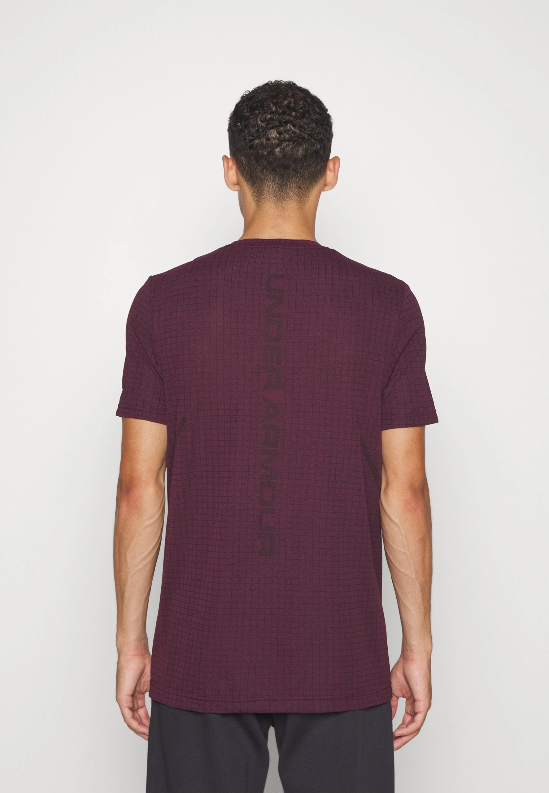 SEAMLESS GRID - Koszulka sportowa - dark maroon/mod gray Under Armour SEAMLESS GRID - Koszulka Sportowa - Dark Maroon/mod Gray -Under Armour shop 51a3becfac614a8aa747c87516ee9ab9 scaled