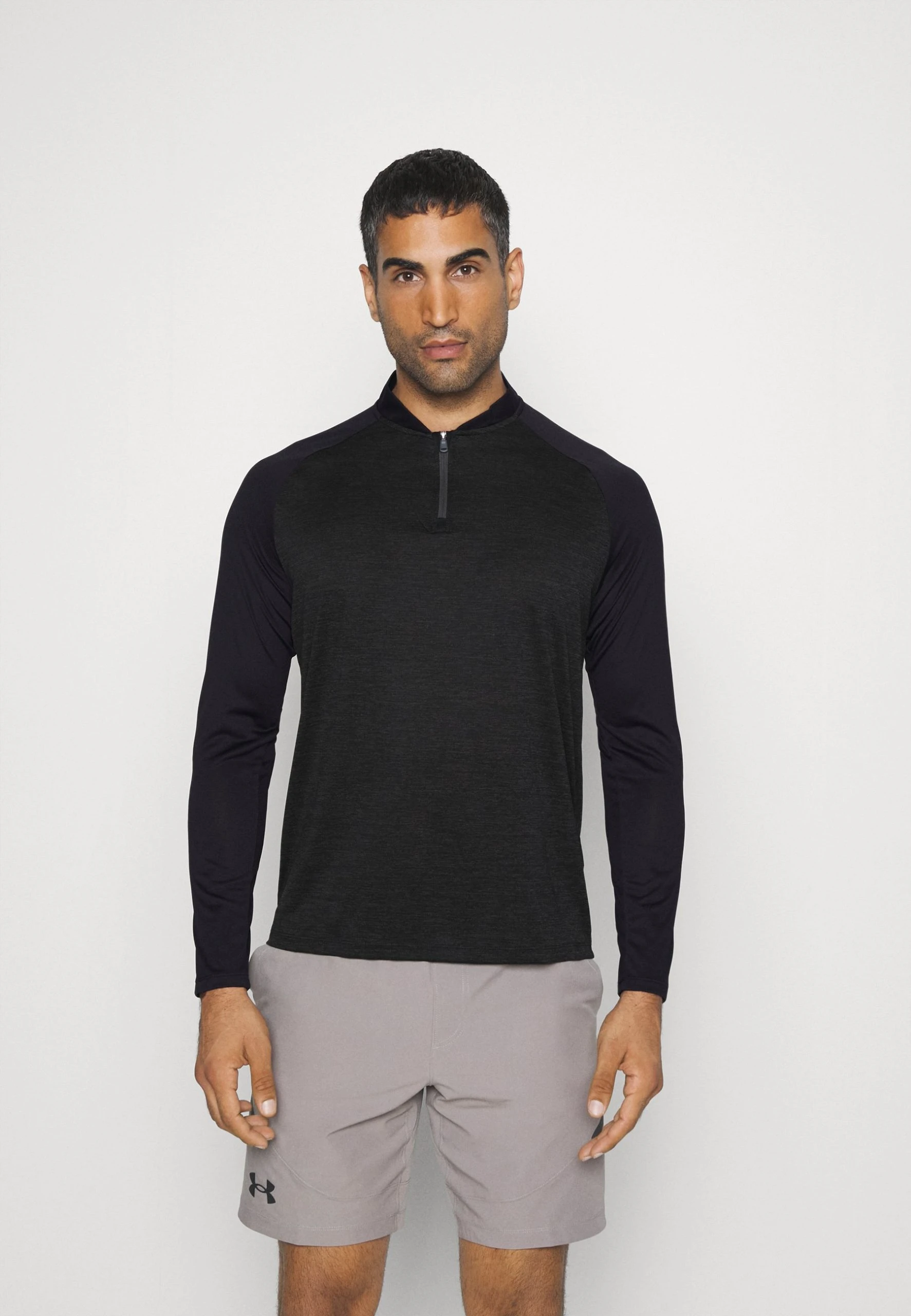 TECH 2.0 NOVELTY ZIP - Bluzka z długim rękawem - black/pitch gray Under Armour TECH 2.0 NOVELTY ZIP - Bluzka Z Długim Rękawem - Black/pitch Gray -Under Armour shop 53da744fbdd84a1f838d59de476f2493 scaled