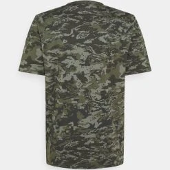 Under Armour CAMO - T-shirt Z Nadrukiem - Baroque Green -Under Armour shop 5400404d6e30434e99dced11f0b19a13 scaled