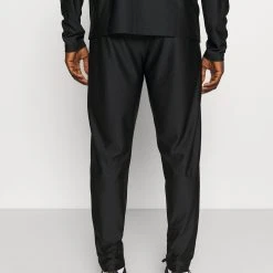 Under Armour CHALLENGER - Dres - Black -Under Armour shop 564a7200ade84c69a7b6293b20698b26 scaled