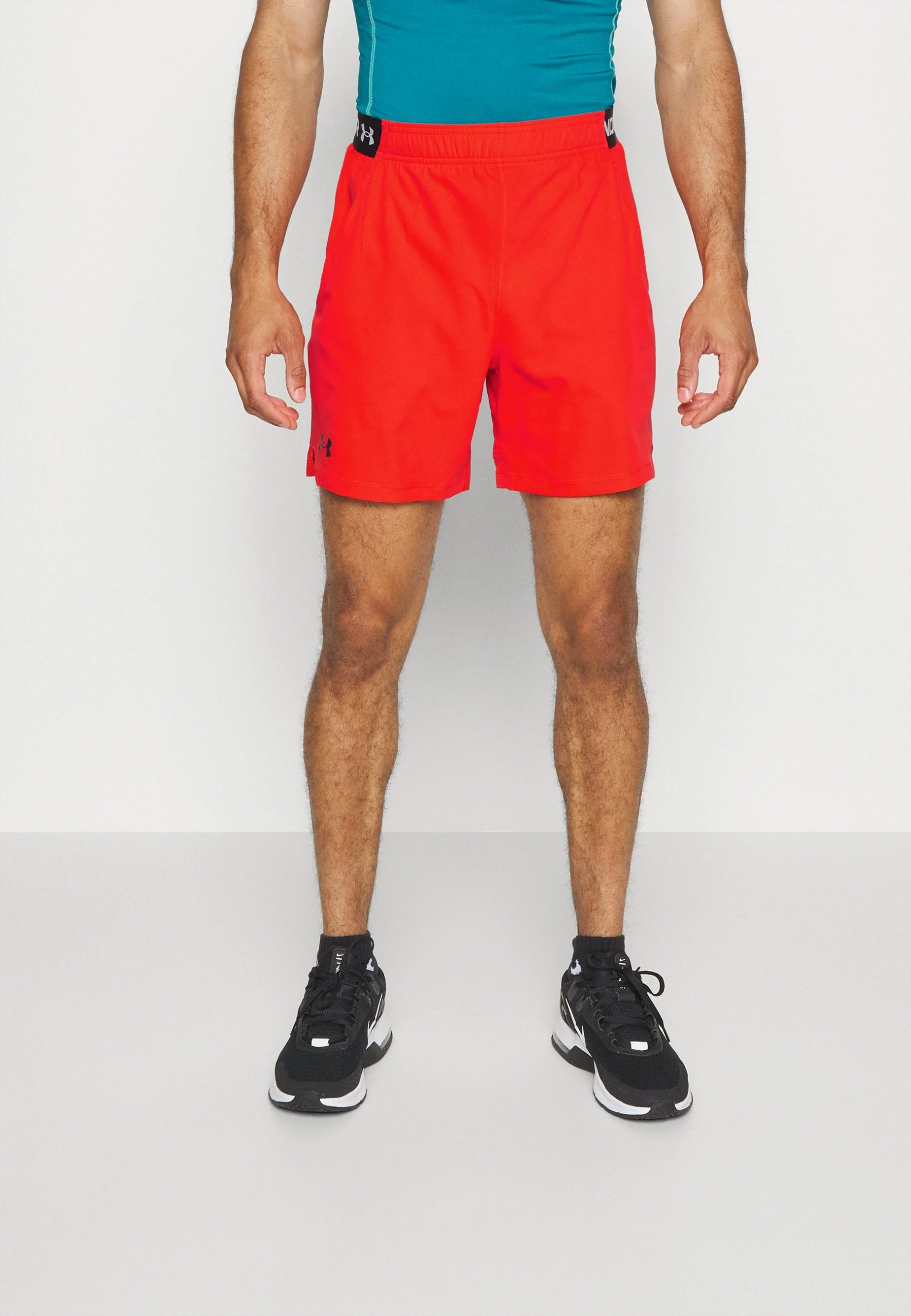 VANISH SHORTS - Krótkie spodenki sportowe - radio red/black Under Armour VANISH SHORTS - Krótkie Spodenki Sportowe - Radio Red/black -Under Armour shop 59246db196a24d68884a38861e54afba scaled