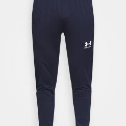 Under Armour CHALLENGER - Spodnie Treningowe - Midnight Navy/white -Under Armour shop 75225ef8bc8b4a4c8dced6a332e2e9cb scaled