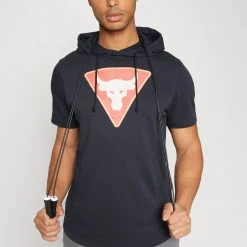 Under Armour T-shirt Z Nadrukiem - Black/ivory -Under Armour shop 75cecd0c3beb4803bd8c2c147caedbaf scaled