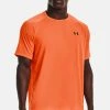 Under Armour NOVELTY TECH 2.0 TRAININGS - T-shirt Z Nadrukiem - Orange Blast