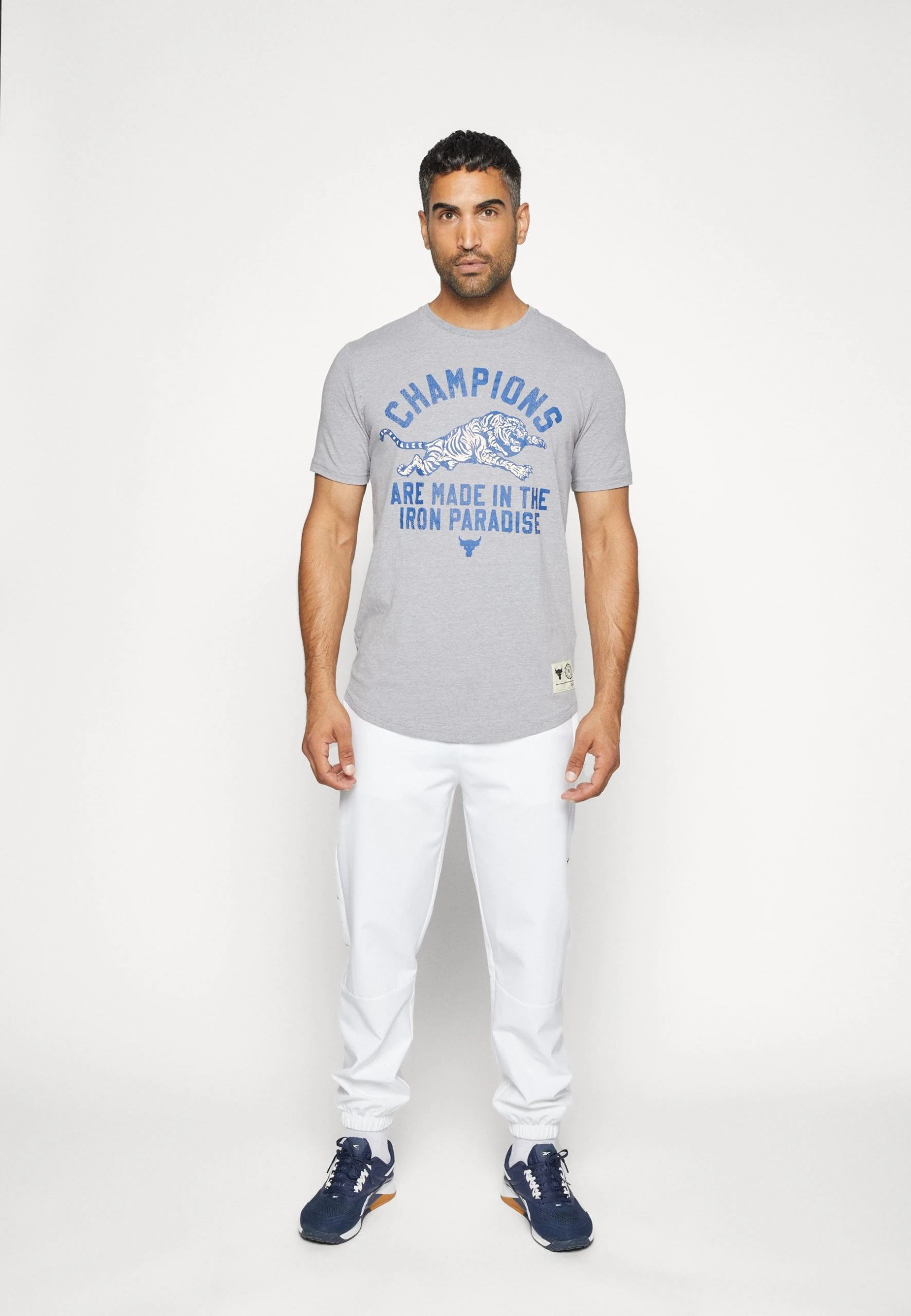 ROCK CHAMP - T-shirt z nadrukiem - steel light heather/blue mirage Under Armour ROCK CHAMP - T-shirt Z Nadrukiem - Steel Light Heather/blue Mirage -Under Armour shop 7b42111ba4684c5b87b5ec5a99260525 scaled