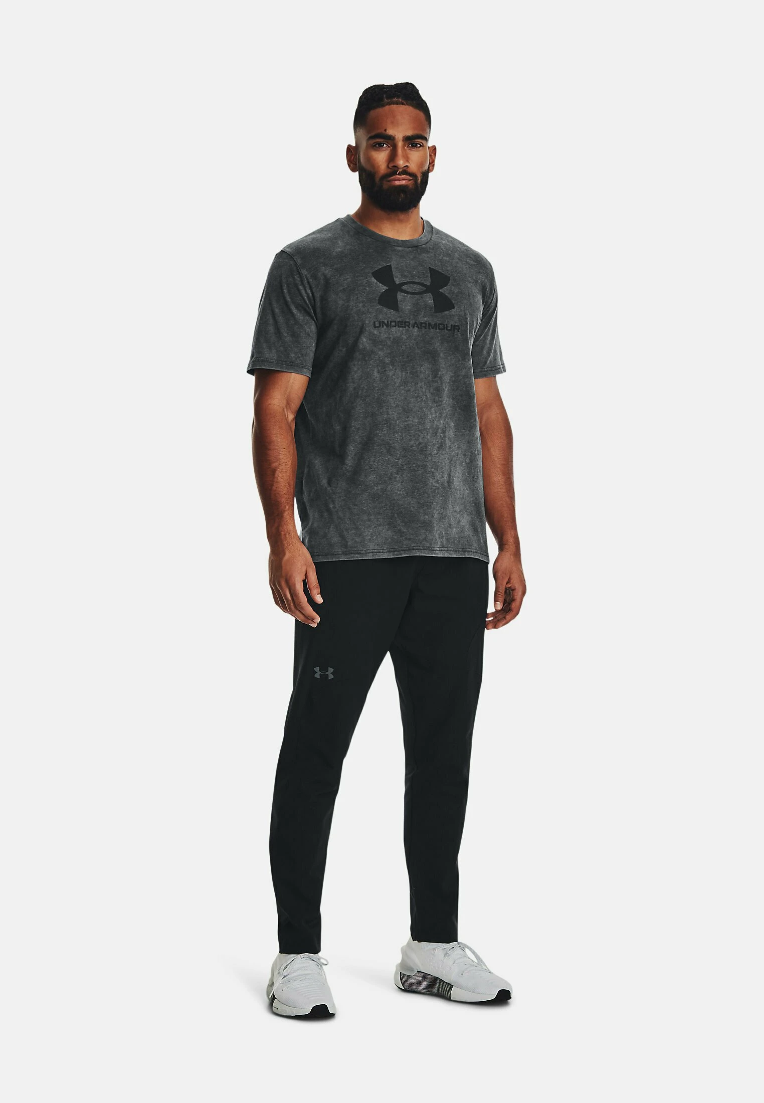 SHORT SLEEVE GRAPH UA WASH TONAL SPORTSTYLE SS - T-shirt z nadrukiem - black medium heather Under Armour SHORT SLEEVE GRAPH UA WASH TONAL SPORTSTYLE SS - T-shirt Z Nadrukiem - Black Medium Heather -Under Armour shop 7d1474a997e64ba884c8eb9467716025