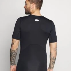 Under Armour HG COMPRESSION - Koszulka Sportowa - Black 2 Under Armour HG COMPRESSION - Koszulka Sportowa - Black -Under Armour shop 84d690df4fbd4d20b9ddbd9bf07d9e1a scaled