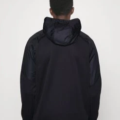 Under Armour SWACKET - Kurtka Sportowa - Black/pitch Gray 3 Under Armour SWACKET - Kurtka Sportowa - Black/pitch Gray -Under Armour shop 90e2100bc28a4a9db87ba703aa25d919 scaled