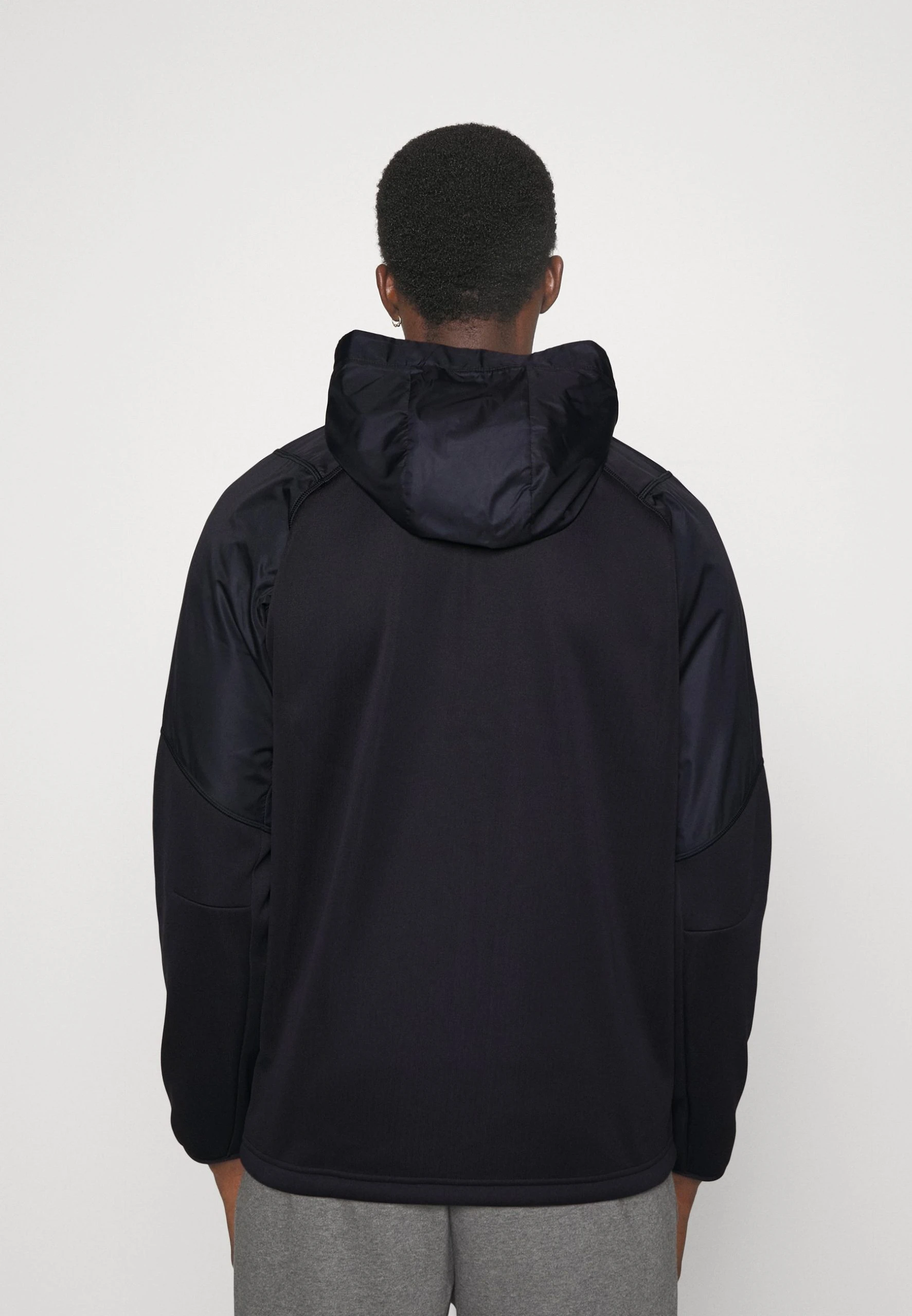 SWACKET - Kurtka sportowa - black/pitch gray Under Armour SWACKET - Kurtka Sportowa - Black/pitch Gray -Under Armour shop 90e2100bc28a4a9db87ba703aa25d919 scaled