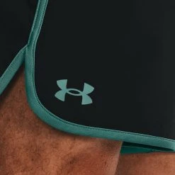 Under Armour HIIT IN - Krótkie Spodenki Sportowe - Black -Under Armour shop 94c571a6fe6a42128940118e2c7eb738