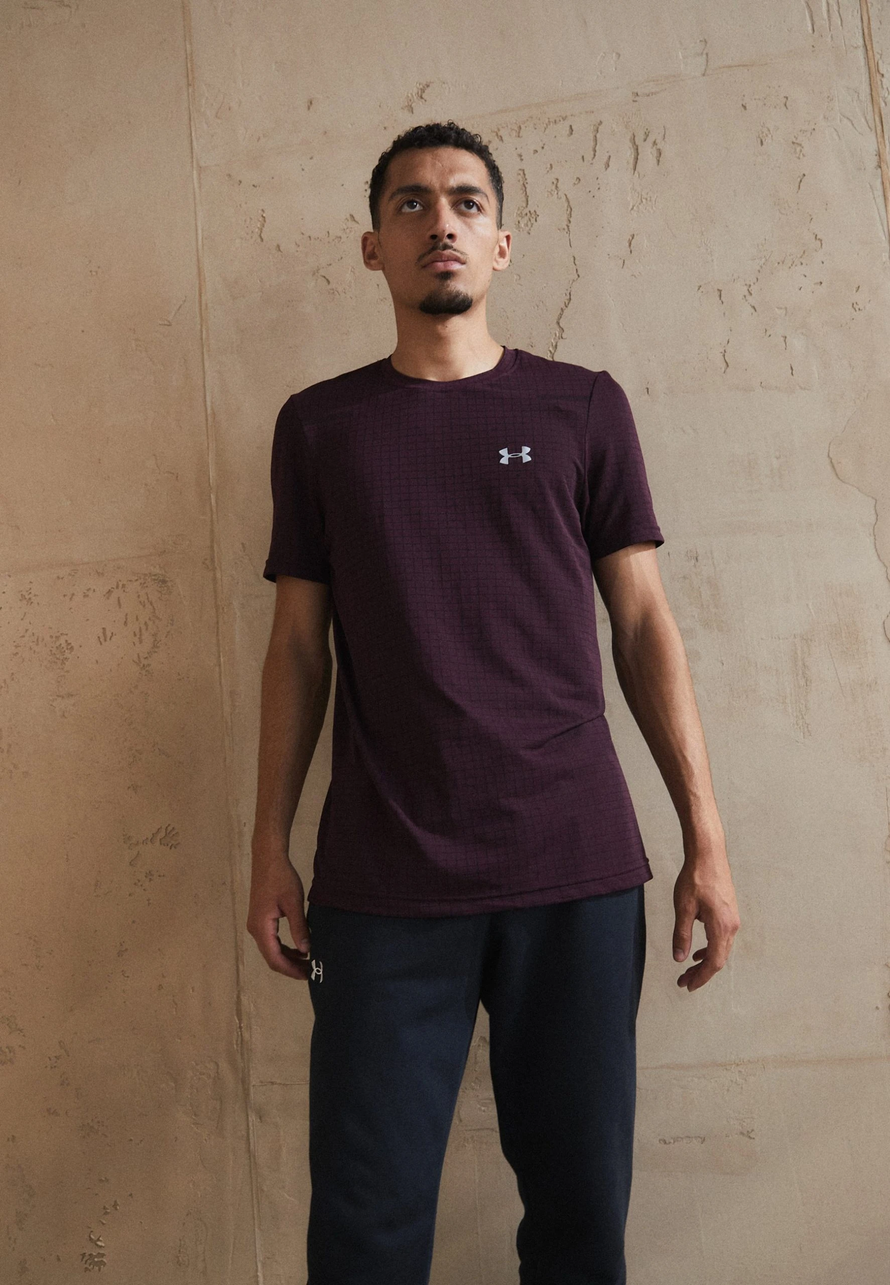 SEAMLESS GRID - Koszulka sportowa - dark maroon/mod gray Under Armour SEAMLESS GRID - Koszulka Sportowa - Dark Maroon/mod Gray -Under Armour shop 94e8dbed661440e581356f5a0cdba958 scaled