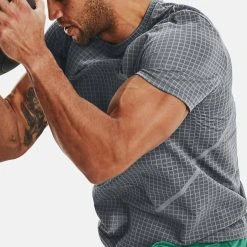 Under Armour SHORT SLEEVES UA SEAMLESS GRID SS - Koszulka Sportowa - Pitch Gray 7 Under Armour SHORT SLEEVES UA SEAMLESS GRID SS - Koszulka Sportowa - Pitch Gray -Under Armour shop 9845e8a0e66f48aaa9d7a942c1d79a93