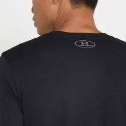 Under Armour BOXED STYLE - T-shirt Z Nadrukiem - Black/graphite 3 Under Armour BOXED STYLE - T-shirt Z Nadrukiem - Black/graphite -Under Armour shop a5abeb71a6474daf8dd5392eeaef93c5