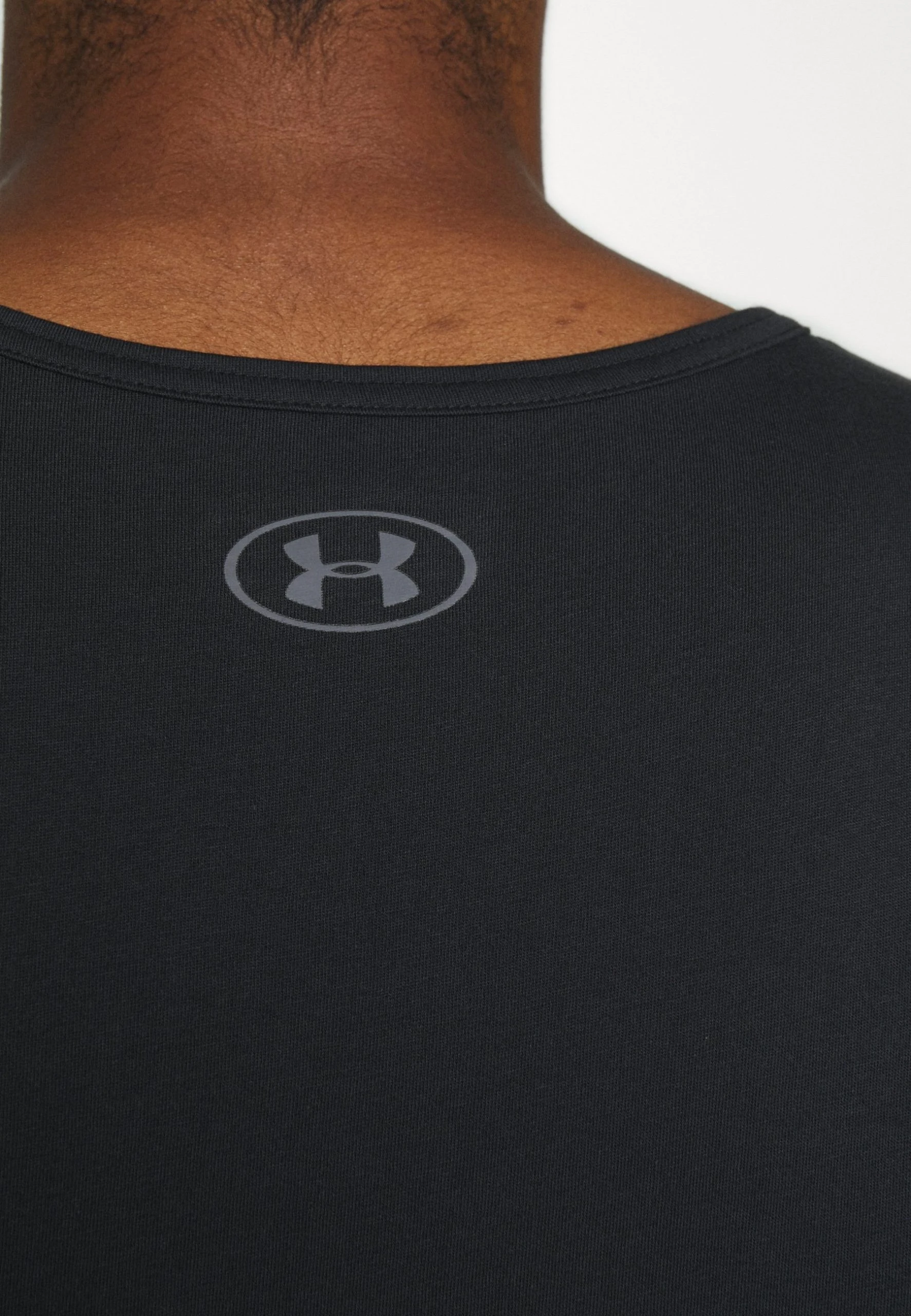 SPORTSTYLE LOGO - Top - black Under Armour SPORTSTYLE LOGO - Top - Black -Under Armour shop a9d57eb71f1448cd83411e02c209b9eb scaled