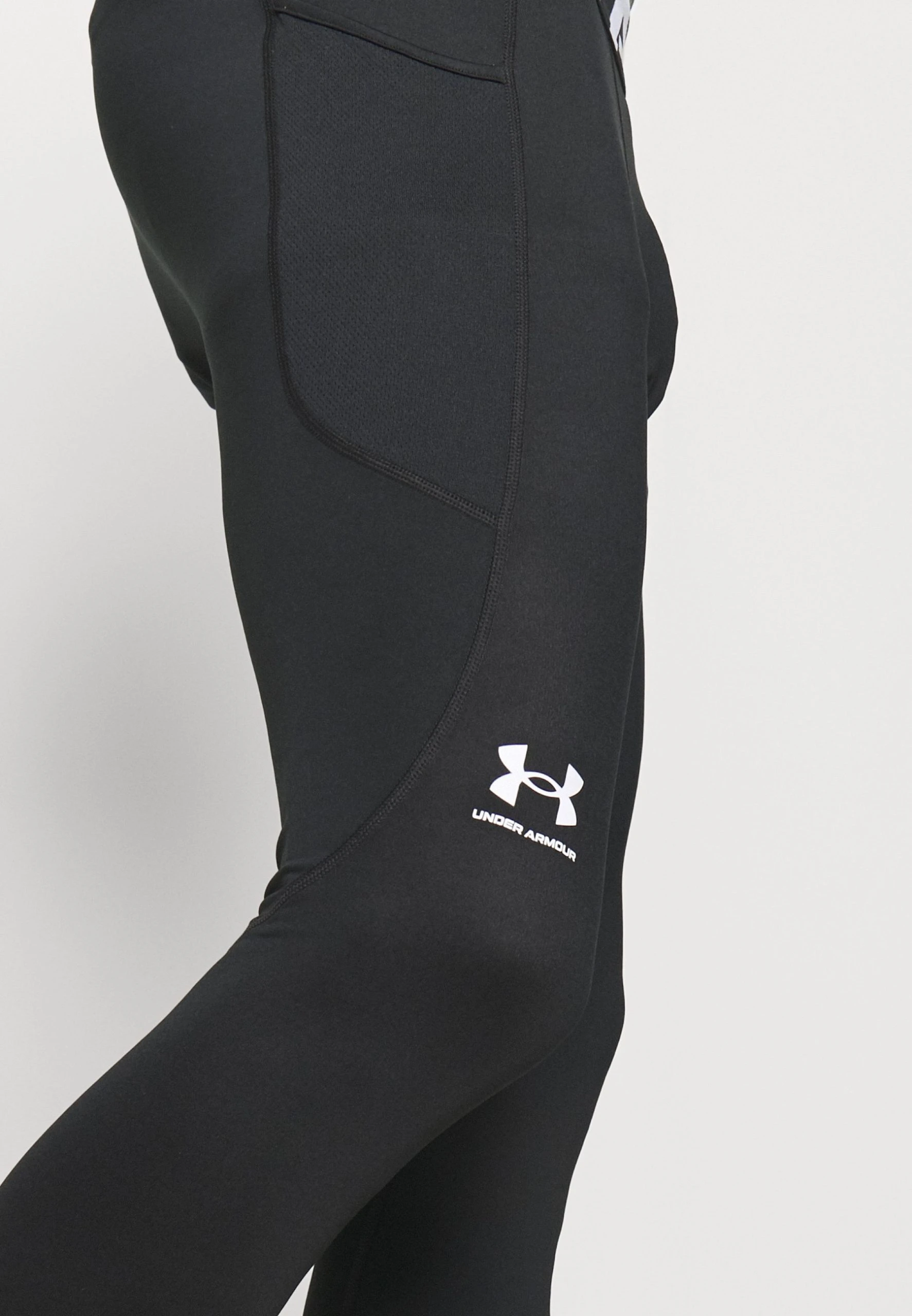 Legginsy - black Under Armour Legginsy - Black -Under Armour shop ac2ac5826d074b76b5ee85bb6b93c12e scaled