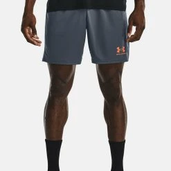 Under Armour CHALLENGER - Krótkie Spodenki Sportowe - Downpour Gray