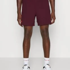 Under Armour VANISH SHORTS - Krótkie Spodenki Sportowe - Dark Maroon/beta