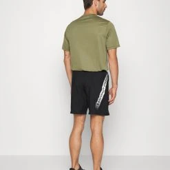Under Armour GRAPHIC - Krótkie Spodenki Sportowe - Black/white -Under Armour shop b101d4addad841afa8aa2dec5e2bc395 scaled
