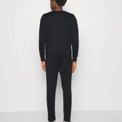 Under Armour ESSENTIAL CREW - Bluza - Black/white 2 Under Armour ESSENTIAL CREW - Bluza - Black/white -Under Armour shop b123f305f5104e5a8b5952e37a43c1d8 scaled