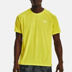 Under Armour STREAKER - Koszulka Sportowa - Starfruit