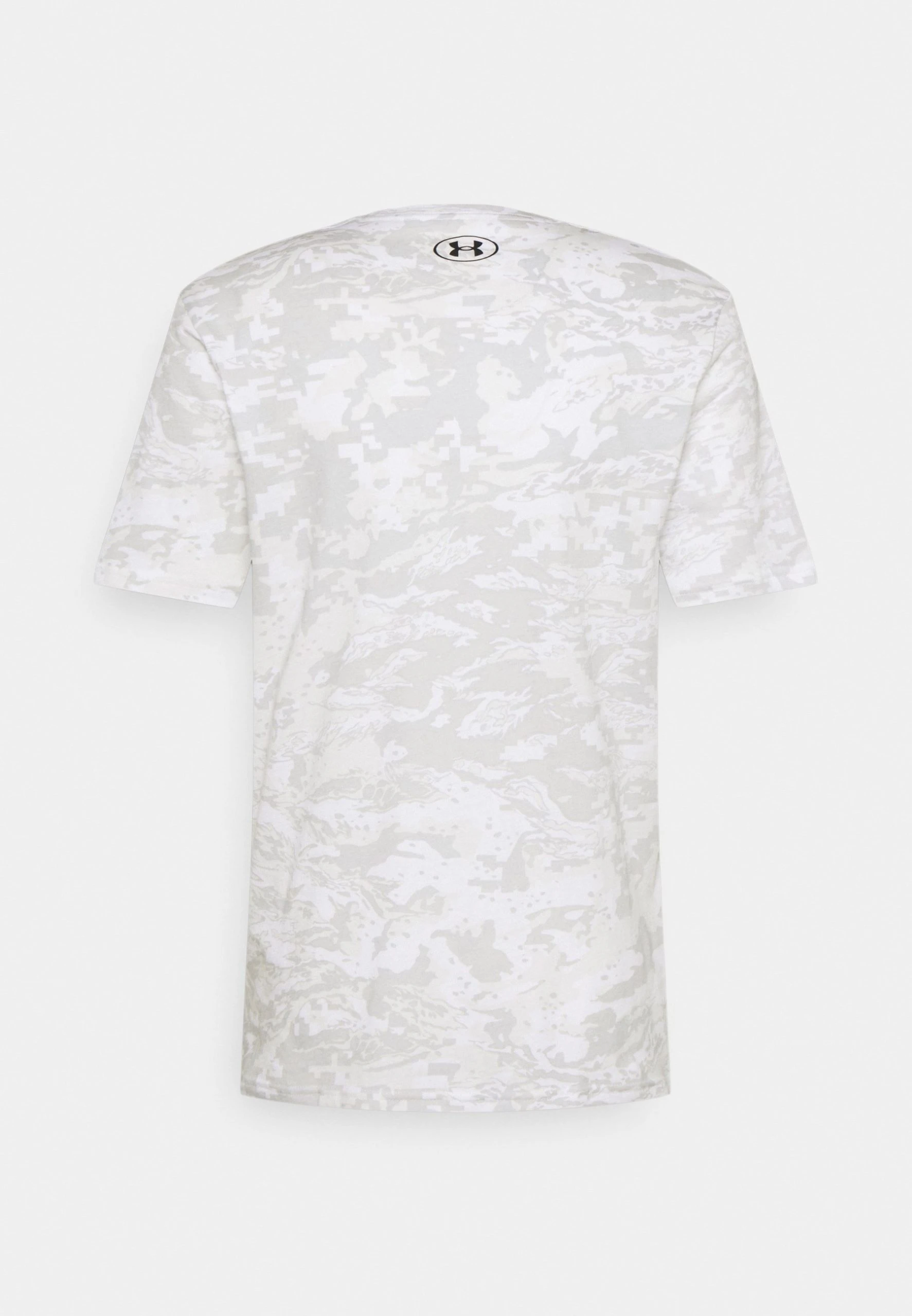 CAMO - T-shirt z nadrukiem - white/grey Under Armour CAMO - T-shirt Z Nadrukiem - White/grey -Under Armour shop bce1761b5a714caca03fc3eb5ba55428 scaled